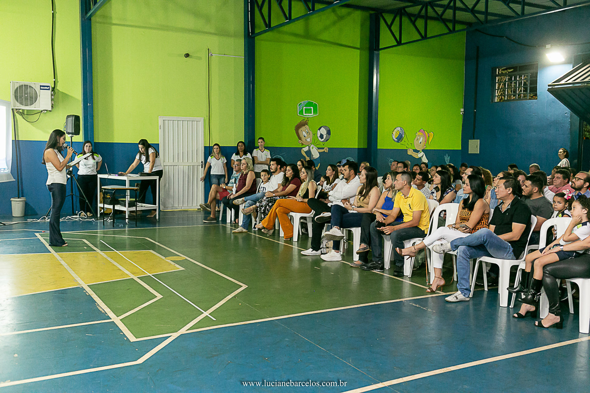 Foto Fotografia Escolar - Apresentação Dia das Mães no Colégio Integração Foto Fotografia Escolar - Apresentação Dia das Mães no Colégio Integração - Imagem 3