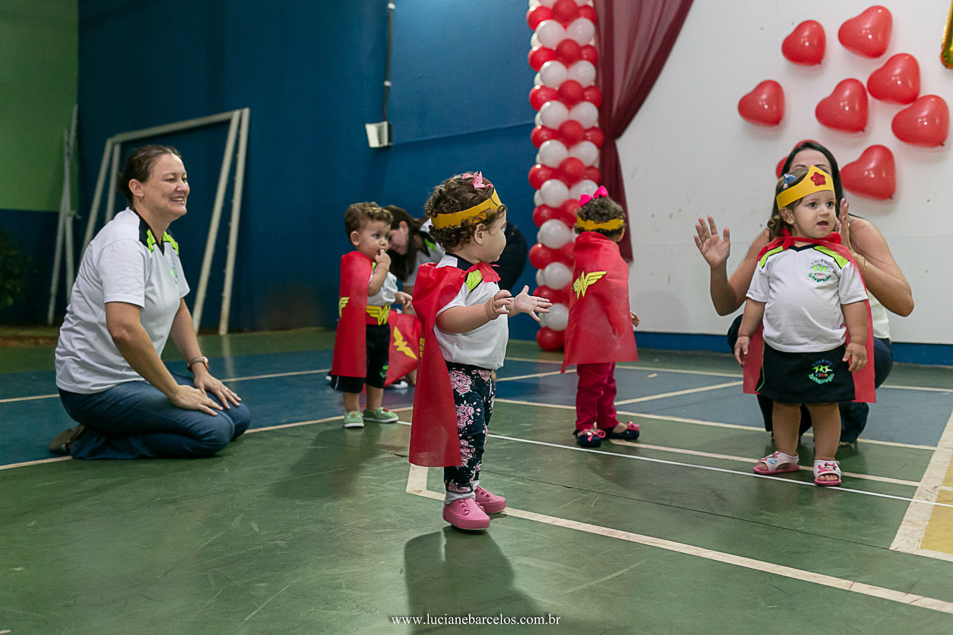 Foto Fotografia Escolar - Apresentação Dia das Mães no Colégio Integração Foto Fotografia Escolar - Apresentação Dia das Mães no Colégio Integração - Imagem 4