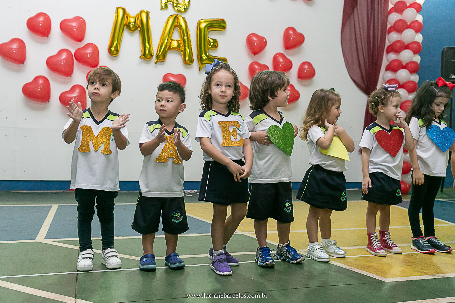 Foto Fotografia Escolar - Apresentação Dia das Mães no Colégio Integração Foto Fotografia Escolar - Apresentação Dia das Mães no Colégio Integração - Imagem 9