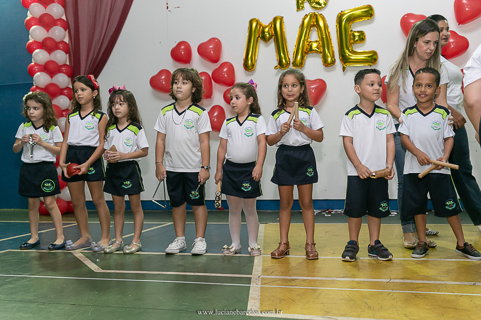 Foto Fotografia Escolar - Apresentação Dia das Mães no Colégio Integração Foto Fotografia Escolar - Apresentação Dia das Mães no Colégio Integração - Imagem 10